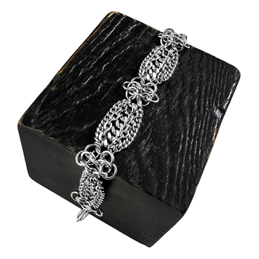 METAL 5-Rosette Bracelet