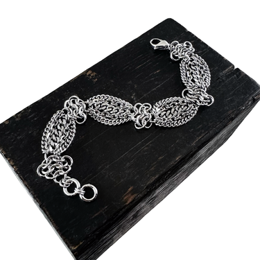 METAL 5-Rosette Bracelet