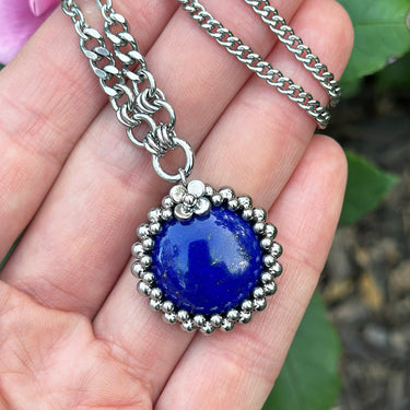 SUMMER GEMSTONE 2025 Small Round Lapis Pendant With Flower