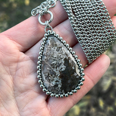 FALL GEMSTONE 2025 Rose-Cut Stick Agate Teardrop Pendant