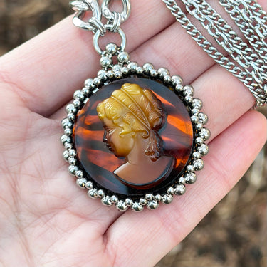 FALL GEMSTONE 2025 Vintage 50's Amber Brown Glass Cameo Pendant