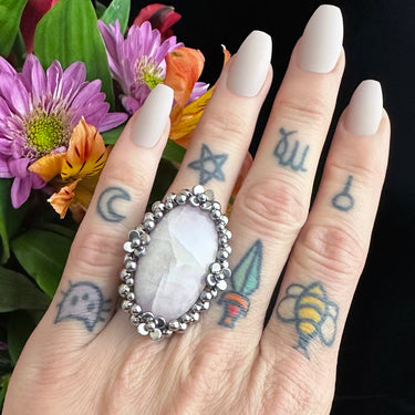 GEMSTONE Oval Kunzite Ring With Flowers: Size 8