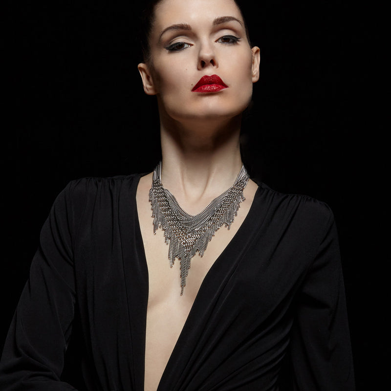 SLINKY Shaped Fringe Necklace with Criss-Cross Chain