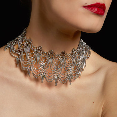 SLINKY Lace Collar