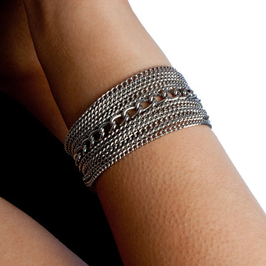 GLAM Center Chain Cuff Bracelet