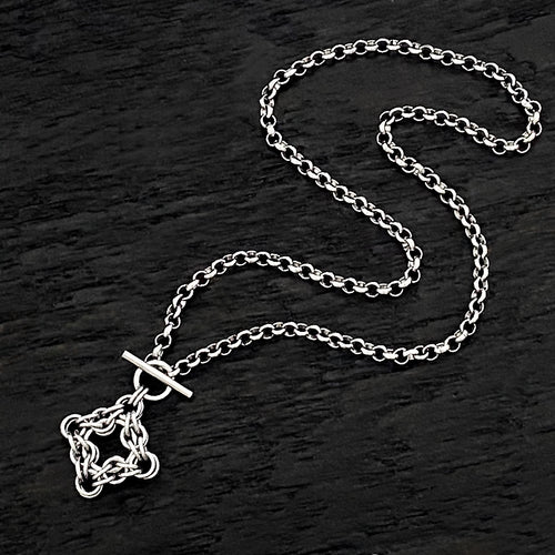 GOTHIC X-Small Diamond Toggle Pendant