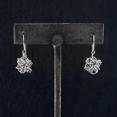 PURE Small Knot Earrings