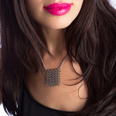 STRUCTURE Square Maille Pendant